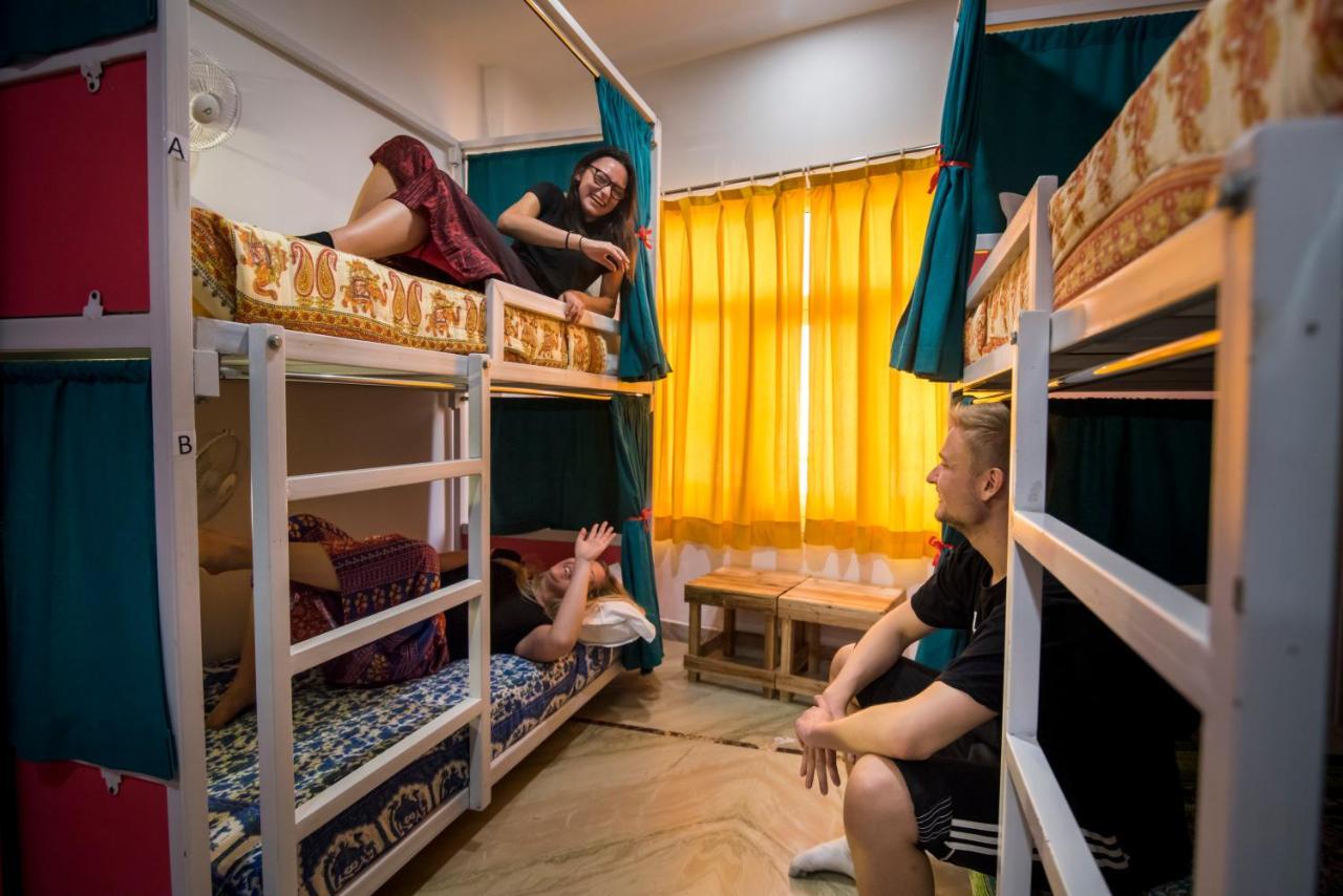 Gypsy Nest Hostel Агра Екстериор снимка